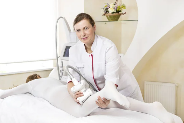 Woman Process Clinic Lipomassage — Stock Photo, Image