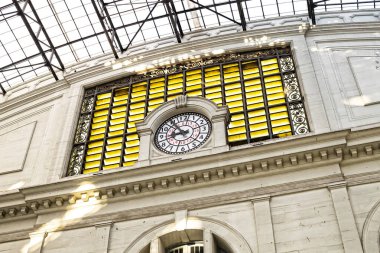 BARCELONA, SPAIN - 13 HAZİRAN 2018: Sabah Fransız istasyonu Barcelona mimarisi. 