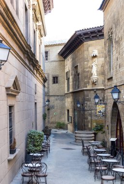 Barcelona, İspanya - 13 Ocak 2018: mimari karmaşık Poble Espanyol ülkenin geleneksel mimarisinin. Barselona'da düzenlenen bir uluslararası sergi için 1929 yılında oluşturulan. 