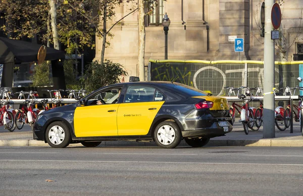 Barcelone Espagne Janvier 2018 Taxi Auto Dans Les Rues Centrales — Photo