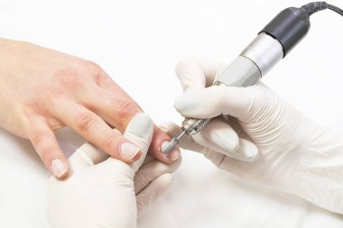 Kadın tırnaklar manikür Salonu, efendinin eser süreci.