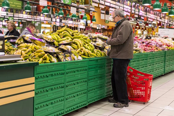 Madrid Espagne Mars 2018 Grand Supermarché Alimentaire Avec Clients Produits — Photo