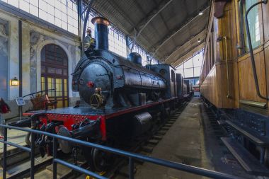 Madrid, İspanya - 27 Mart, 2018: Müzesi trenler Madrid Fuar demiryolu donatımı servis ekipman ve tarihi gelişimi.