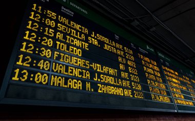 Madrid, İspanya - 27 Mart, 2018: yolcu istasyonu Atocha Madrid iç. 