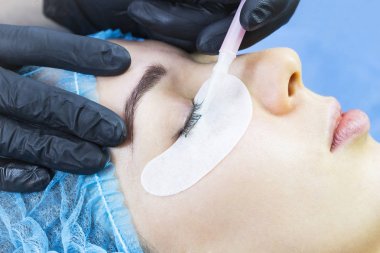 Kadın kirpik uzatma, kirpik Laminasyon için yordam. 