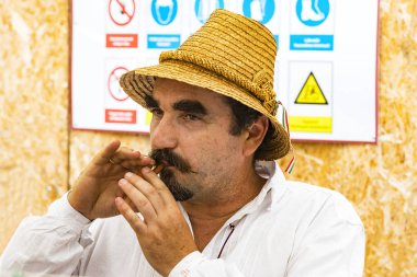 Budapeşte, Macaristan - 20 Ağustos 2017: Geleneksel halk Saint Istvn ve halk ustaları ile Macaristan ekmek ilk adil. Budapeşte. Macaristan 