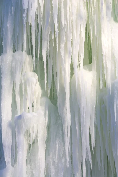 Antecedentes Ciclos Gelo Inverno Uma Cachoeira Congelada — Fotografia de Stock