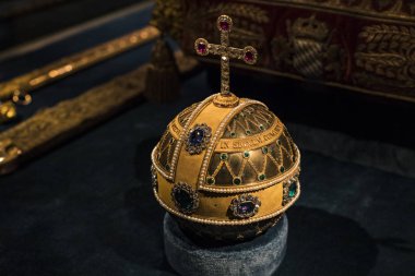 MÜZİK, Almanya - 27 Kasım 2018: Bavyera krallarının Münih 'teki Bavyera krallığının konutundaki hazineleri ve eserleri. 
