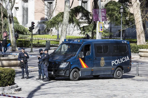 Madrid Spanien Mars 2018 Polisen Gatorna Staden Tittar Ordern — Stockfoto