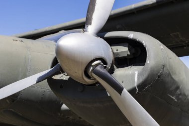 Istanbul, Türkiye - 4 Nisan, 2017: İstanbul Havacılık Müzesi askeri sivil uçak geniş bir koleksiyon ve aynı zamanda Türkiye'deki havacılık tarafından temsil edilir 