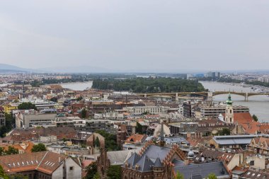 Budapeşte Tuna Nehri kıyısında Panoraması 
