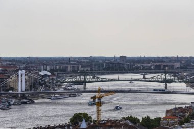 Budapeşte, Macaristan. 23 Haziran 2017: Tuna Nehri kıyısında Budapeşte Panoraması 