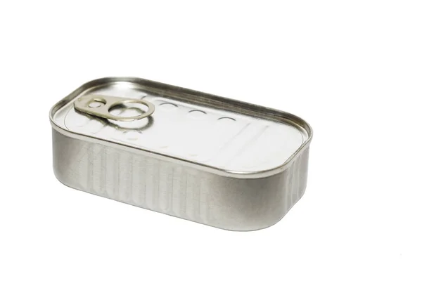 白い背景にシーフードのブリキ缶 — ストック写真