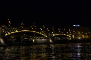 Budapeşte, Macaristan. 23 Haziran 2017: Tuna Nehri 'nden Budapeşte' nin mimari öğeleri.
