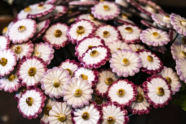 Traditional Hungarian Ceramic Flowers Decorate Interior Gardens Flower Pots — Stock Photo, Image