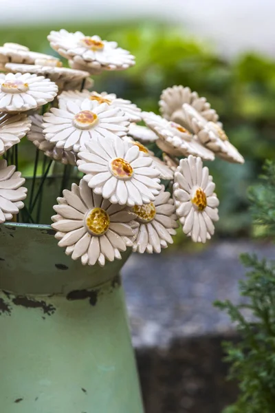 Traditionelle Ungarische Keramikblumen Das Innere Von Gärten Und Blumentöpfen Schmücken — Stockfoto