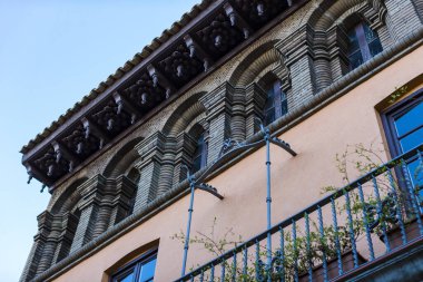 Barcelona, İspanya - 13 Ocak 2018: mimari karmaşık Poble Espanyol ülkenin geleneksel mimarisinin. Barselona'da düzenlenen bir uluslararası sergi için 1929 yılında oluşturulan. 