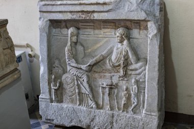 Istanbul, Türkiye - 4 Nisan, 2017: Arkeoloji Müzesi İstanbul, antik sergileyen bugünkü Türkiye Cumhuriyeti topraklarında yaşayan eski imparatorlukların