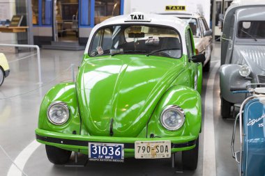 Münih, Almanya - 26 Kasım 2018: topluluğu tarihsel olarak bilinen ve Münih ulaşım Müzesi (Deutsches Museum Verkehrszentrum Araçlar)