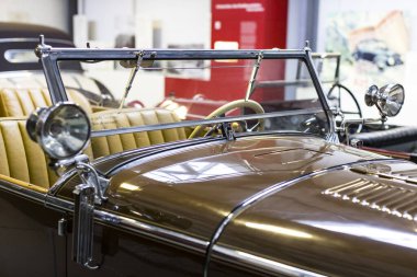 Münih, Almanya - 26 Kasım 2018: topluluğu tarihsel olarak bilinen ve Münih ulaşım Müzesi (Deutsches Museum Verkehrszentrum Araçlar)