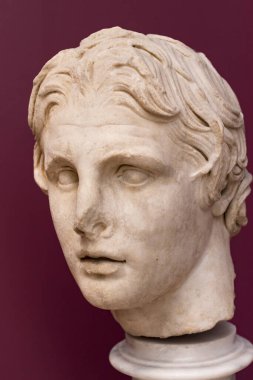 Istanbul, Türkiye - 4 Nisan, 2017: Arkeoloji Müzesi İstanbul, antik sergileyen bugünkü Türkiye Cumhuriyeti topraklarında yaşayan eski imparatorlukların