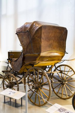 Münih, Almanya - 26 Kasım 2018: topluluğu tarihsel olarak bilinen ve Münih ulaşım Müzesi (Deutsches Museum Verkehrszentrum Araçlar). 