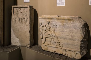 Istanbul, Türkiye - 4 Nisan, 2017: Arkeoloji Müzesi İstanbul, antik sergileyen bugünkü Türkiye Cumhuriyeti topraklarında yaşayan eski imparatorlukların