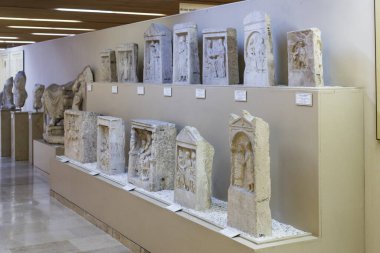 Istanbul, Türkiye - 4 Nisan, 2017: Arkeoloji Müzesi İstanbul, antik sergileyen bugünkü Türkiye Cumhuriyeti topraklarında yaşayan eski imparatorlukların