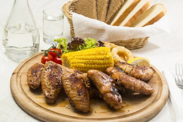Grilled Chicken Wings Sweet Corn Close Shot — Stock Photo, Image