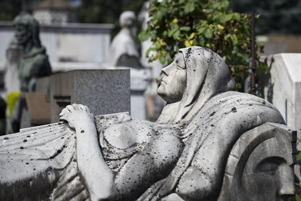 Milan Italien Juni 2018 Sörjande Statyer Vid Gravar Den Monumentala — Stockfoto