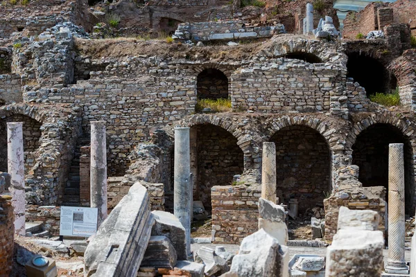 Ruinerna Gamla Antika Staden Efesos Den Bibliotek Byggnad Celsus Amfiteatern — Stockfoto