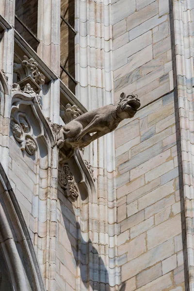 June 2018 Milan Italy Sculptures Saints Martyrs Decorating Cathedral Milan — Stock Photo, Image