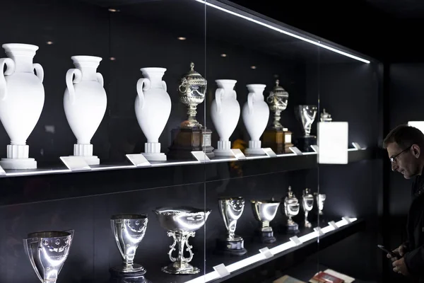 MADRID, SPAIN - 25 Mart 2018: The Museum of the Real Madrid Football Club Cup ve ödülleri