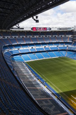 MADRID, İspanya - 25 Mart 2018: Real Madrid Futbol Kulübü Kraliyet Stadyumu Tribünleri