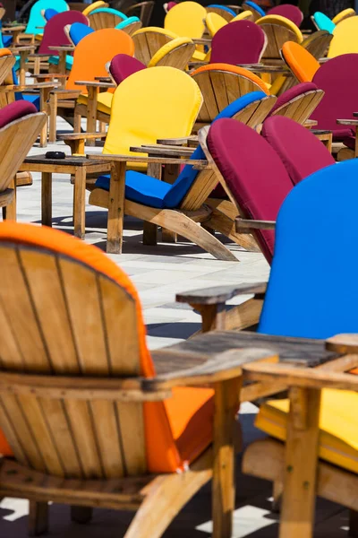 Rijen Van Tafels Stoelen Straat Een Restaurant — Stockfoto