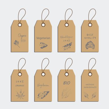 Organik gıda etiketi ayarlayın ve etiket tasarım öğeleri etiketleyin