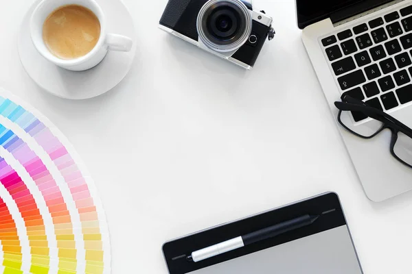 Workplace, notebook and tablet with coffee — Stock Photo, Image