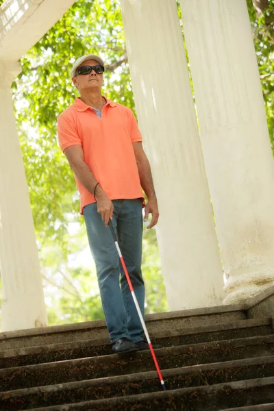 Blind Man Walking And Descending Stairs In City Park — Stock Photo, Image