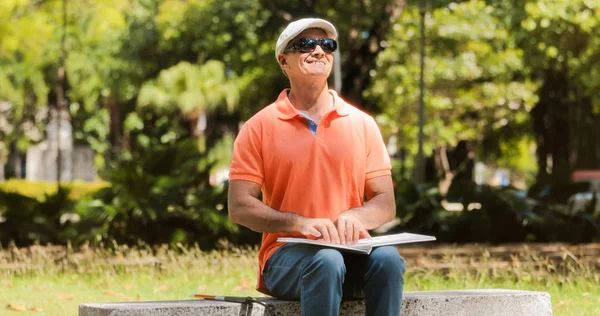 Handicapped People With Disability Blind Man Reading Braille Boo — Stock Photo, Image