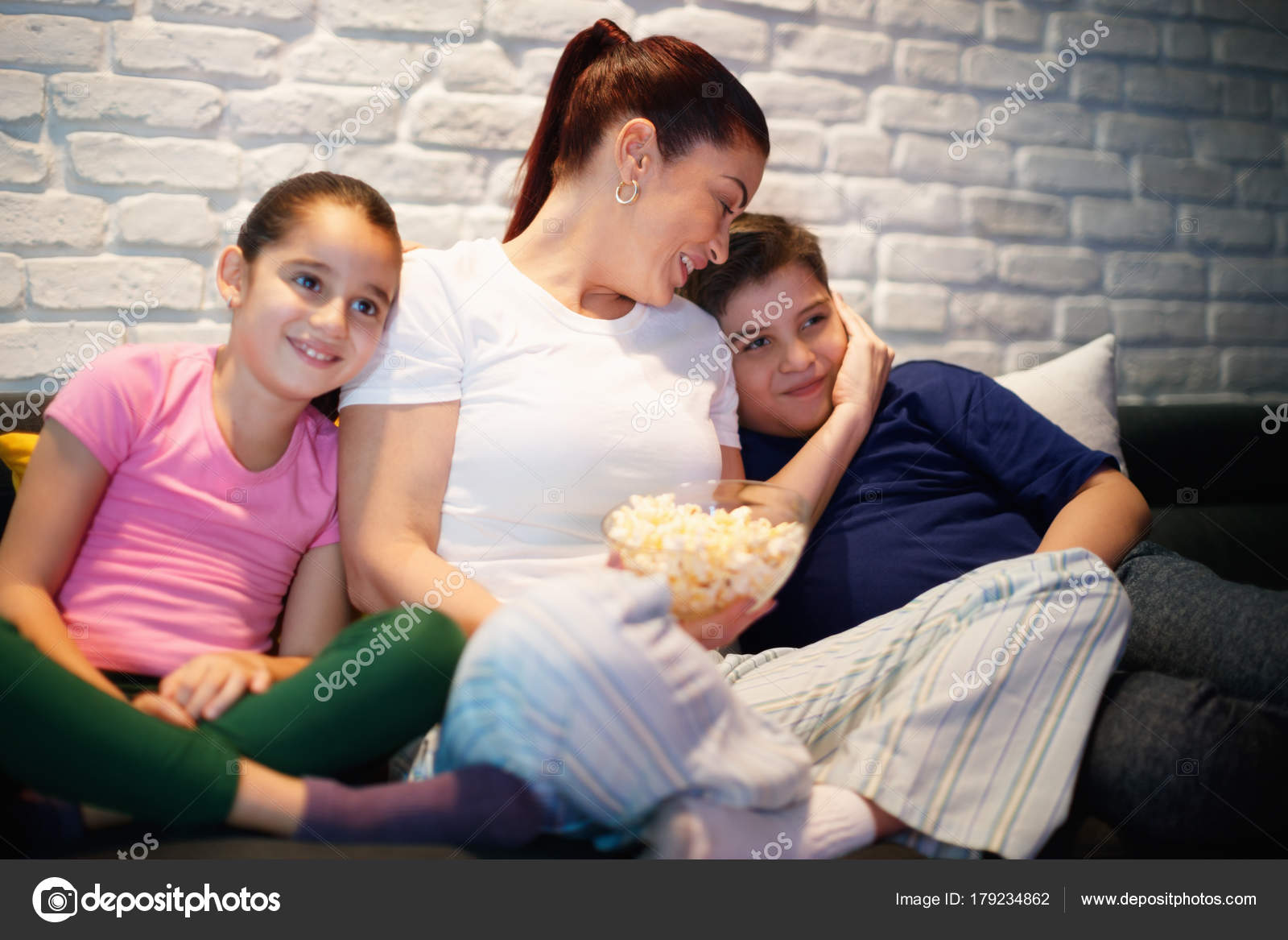 consigli per ragazzi incontri Single Momssiti di incontri emo per i ragazzi di 12 anni
