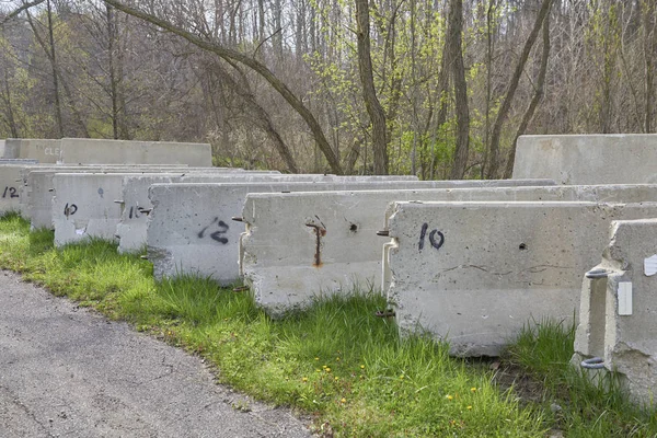Beton bariyerler