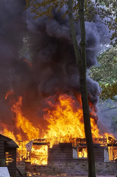 Feu de maison — Photo