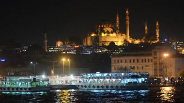 Istanbul. Galata Köprüsü. İyi geceler. 17 Ekim 2017.