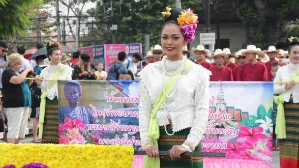 Chiang Mai Holiday Blumen Orchidee Bunt Menschen Kinder Tanz Parade — Stockvideo