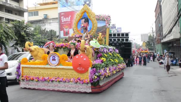 Chiang Mai Fiori Festa Orchidea Colorato Persone Bambini Danza Sfilata — Video Stock