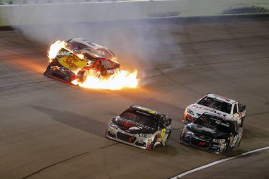 NASCAR: Nfk 400 Kasım 20 Ford