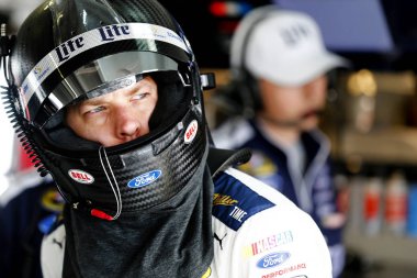 NASCAR: Nov 19 Ford EcoBoost 400