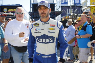 NASCAR: Nov 18 FORD EcoBoost 400