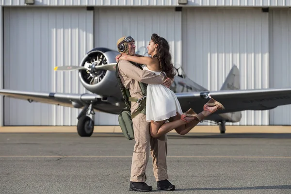 WWII Model and Airplane — Stock Photo, Image