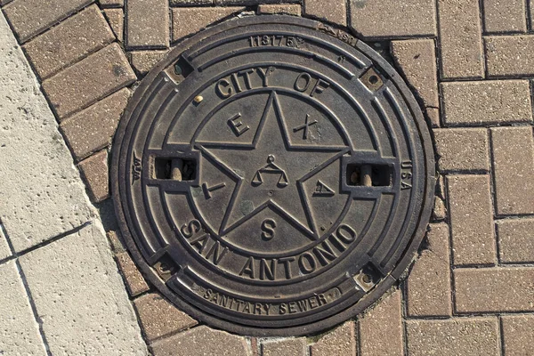 Couverture de trou d'homme à San Antonio — Photo